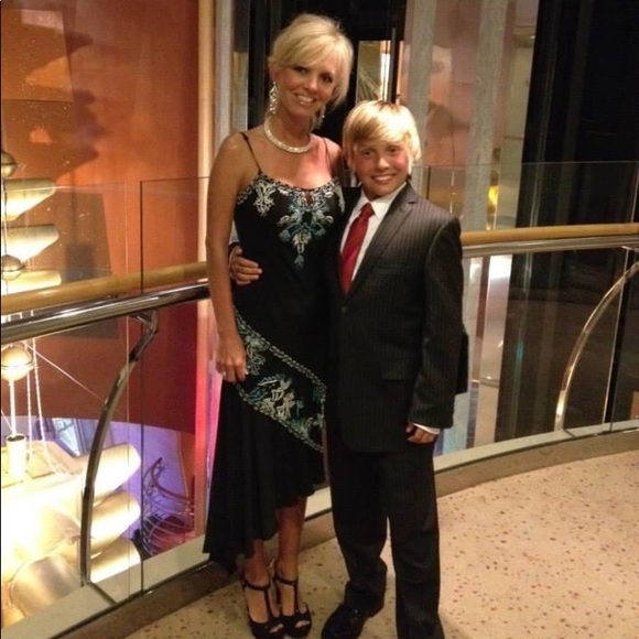 Cache Beaded Cocktail Dress - Picture 6 of 6